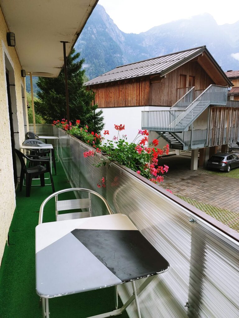 Double-room-with-balcony-for-2-people-1B-5B-seerose-obertraun-com-20250817_111713